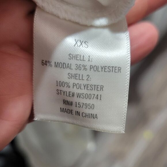 Francesca's blue rain crochet blouse - Picture 8 of 10